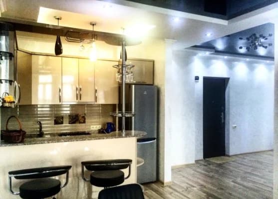Short term rent 3-room apartment in Batumi