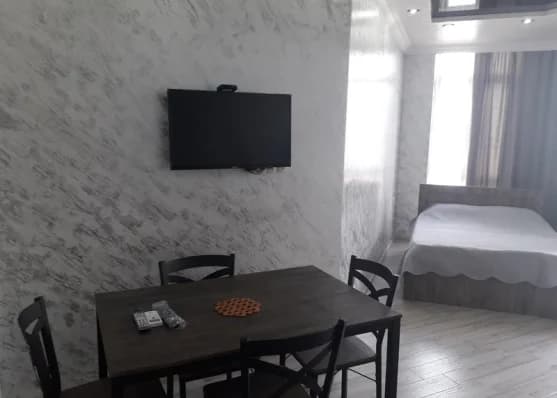Urgently Short term rent 1-room apartment in Batumi
