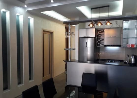 Urgently Short term rent 3-room apartment in Batumi