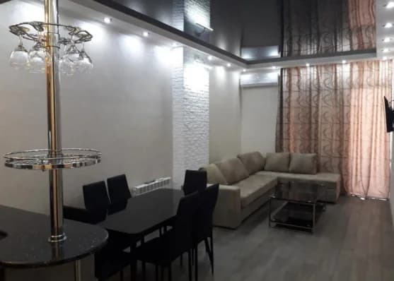 Urgently Short term rent 3-room apartment in Batumi