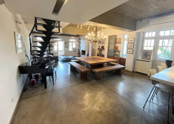 For sale 3-room apartment in Sololaki, in Tbilisi