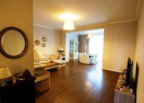 Urgently For sale 3-room apartment in Vake, in Tbilisi