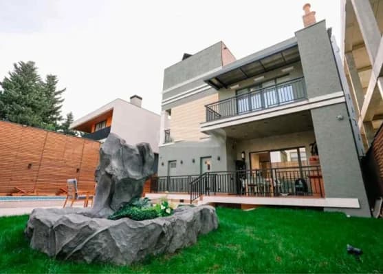 For sale 8-room house in Digomi 7, in Tbilisi