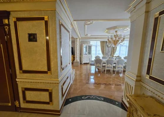 For sale 5-room apartment on Mtatsminda, in Tbilisi