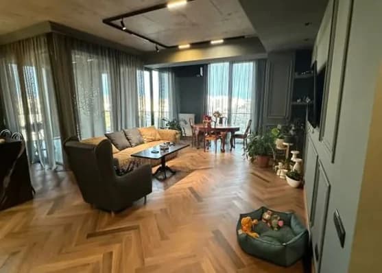 For sale 4-room apartment in Vake, in Tbilisi