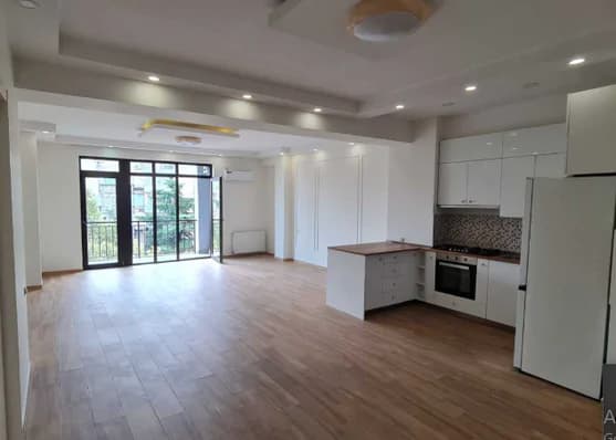 Urgently For sale 5-room apartment in Vake, in Tbilisi