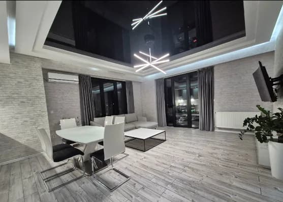 Urgently For sale 3-room apartment in Vake, in Tbilisi