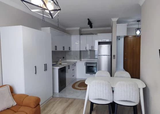 Urgently For sale 2-room apartment in Batumi thumbnail 3
