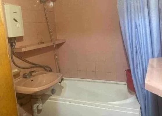 For rent 2-room apartment on Saburtalo, in Tbilisi thumbnail 3