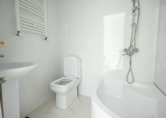 For sale 1-room apartment in Batumi thumbnail 5