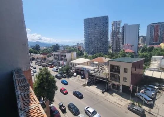 Urgently For sale 2-room apartment in Batumi thumbnail 5