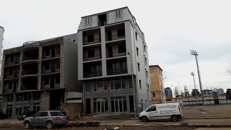 Giorgi Leonidze Street, 2a