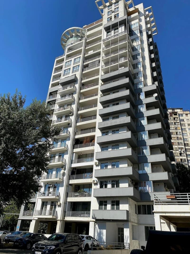 Mziuri Towers thumbnail 2