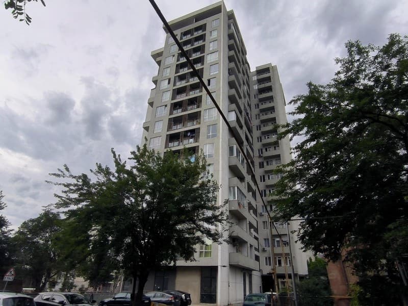 Vakhtang Ninua St, 13