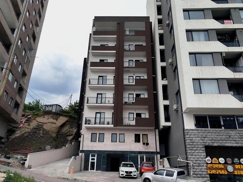 Paata Datuashvili St, 1