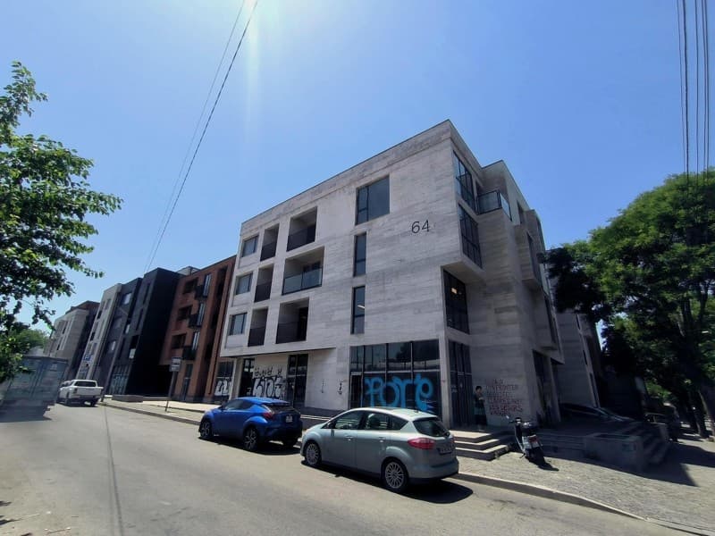 Egnate Ninoshvili St, 64