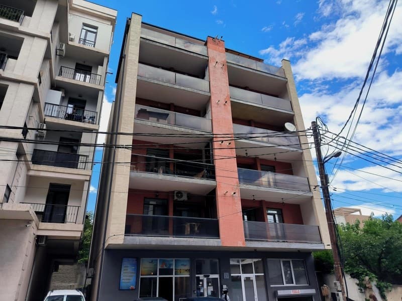 Demax Oniashvili 23