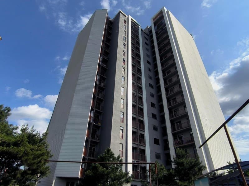 Terrassa Green Tower thumbnail 2