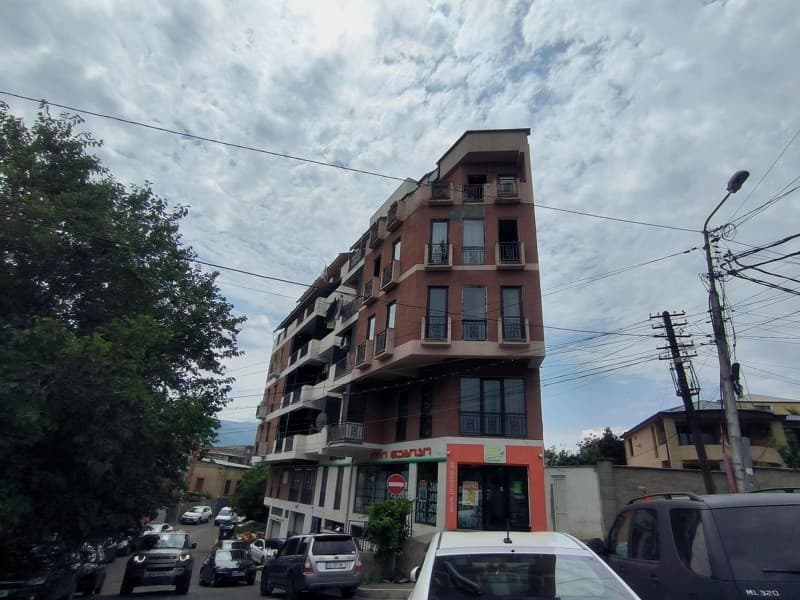 Vakhtang Chikovani St, 1 thumbnail 2
