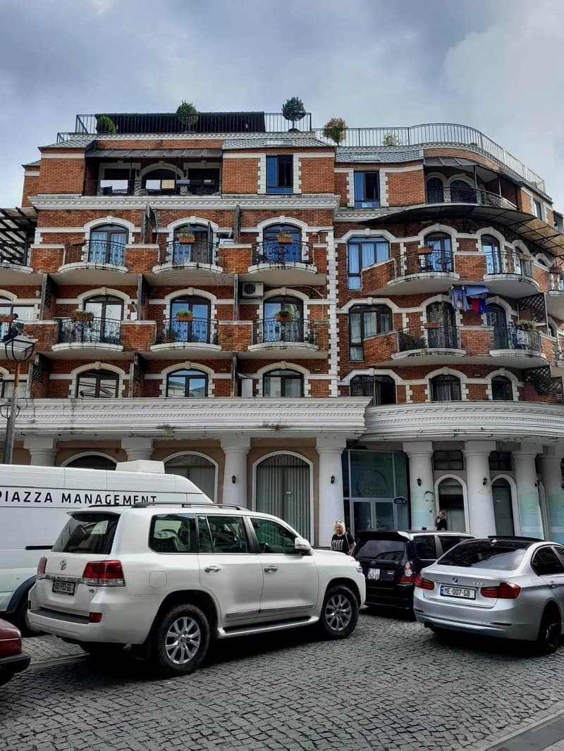 Vakhtang Gorgasali St, 15 thumbnail 2