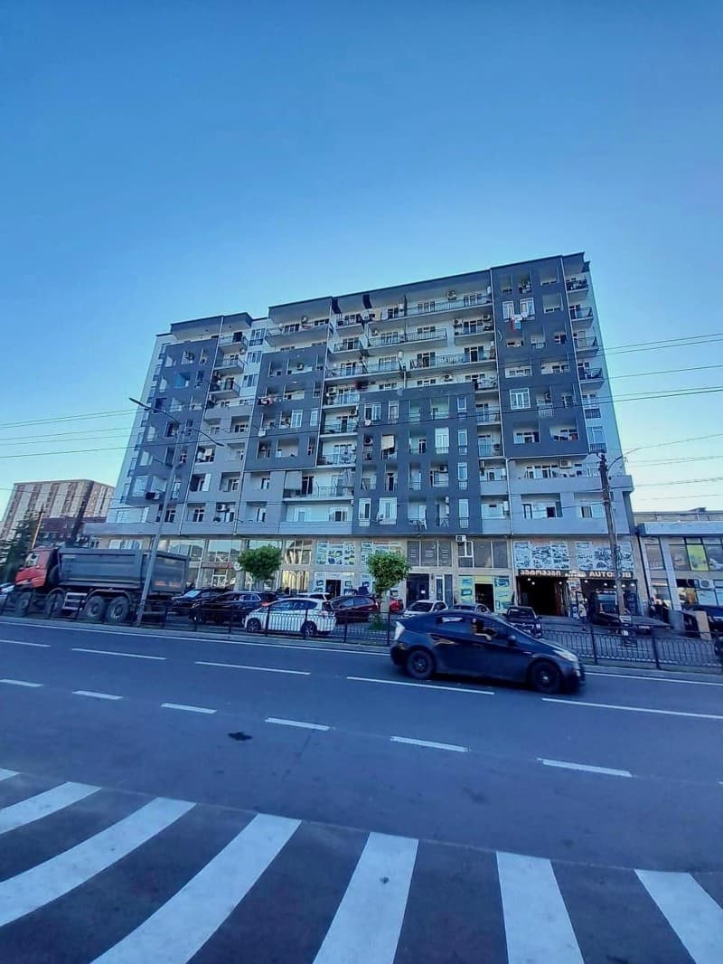 Giorgi Leonidze St, 2d thumbnail 2