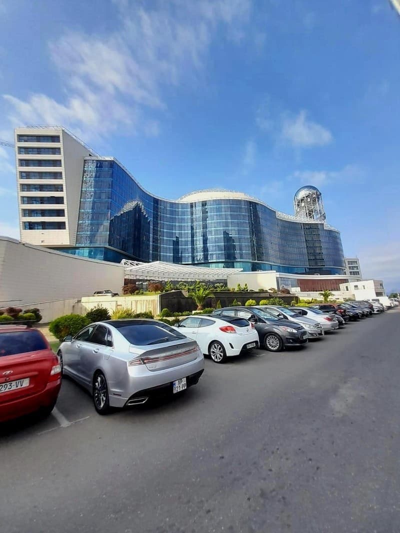 Palm Apartments thumbnail 3