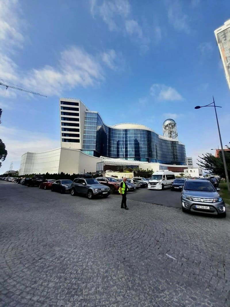 Palm Apartments thumbnail 2