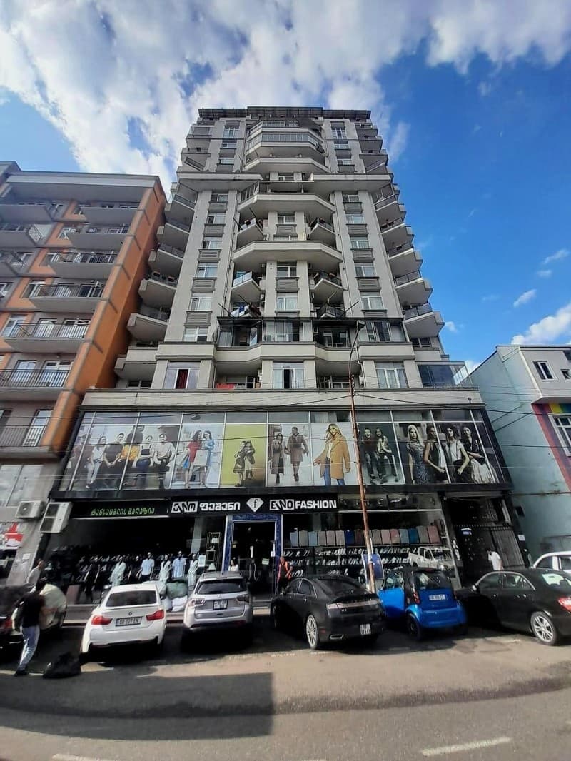 Akaki Tsereteli St, 32