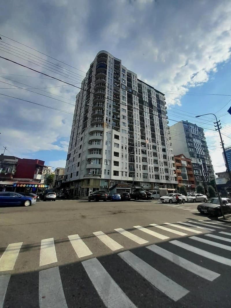 Akaki Tsereteli St, 15