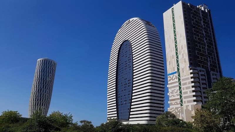 Alliance Palace thumbnail 2