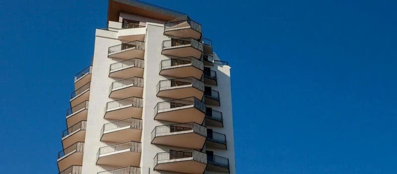 Park Tower thumbnail 5