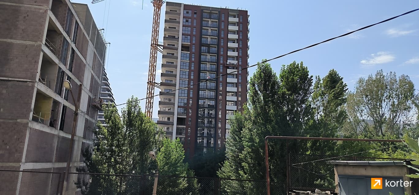 Terrassa Saburtalo thumbnail 3