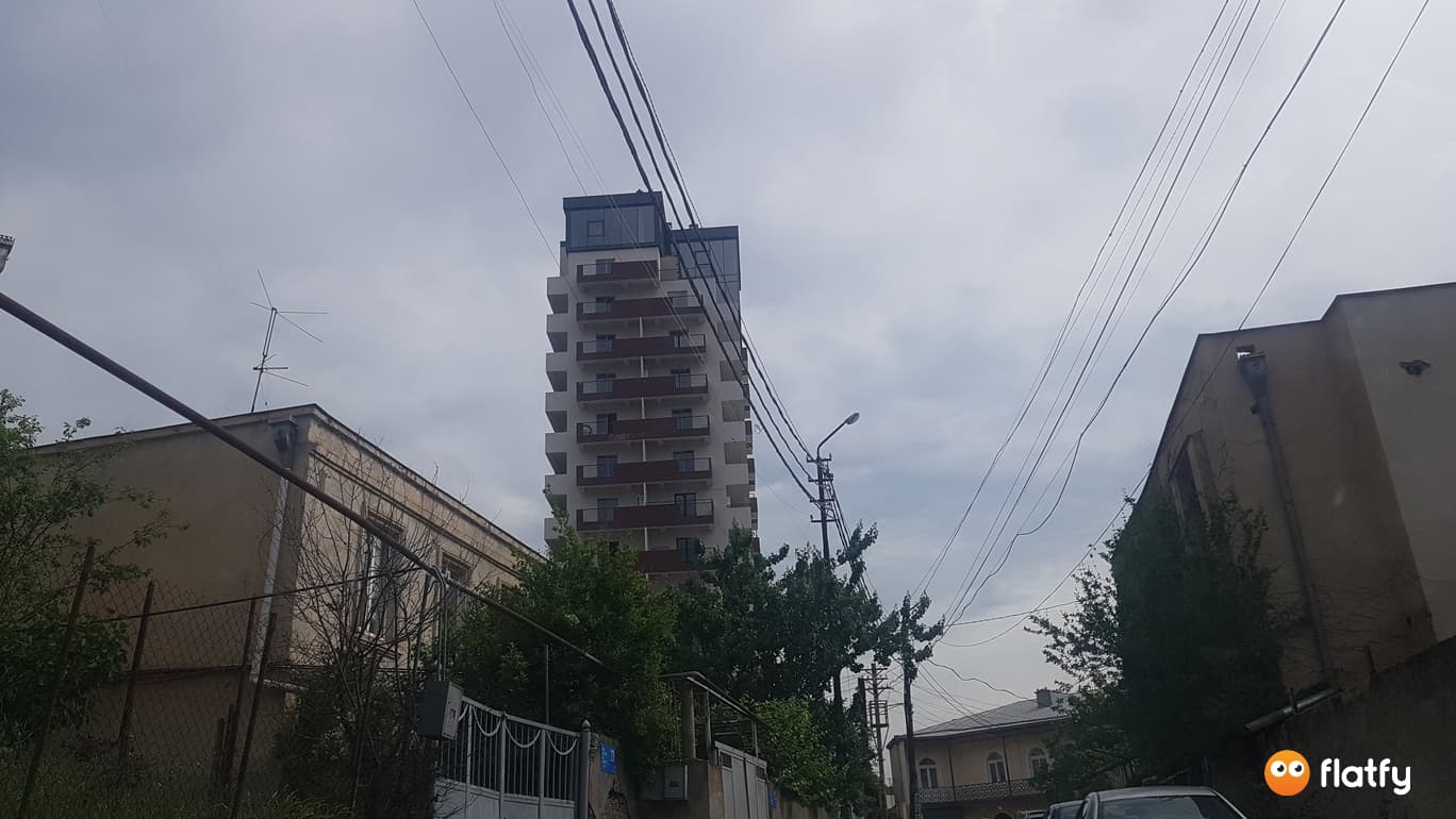 Dux Saburtalo Apartment thumbnail 3