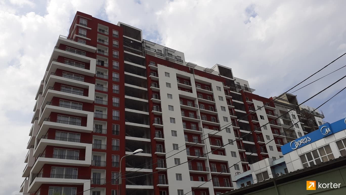 Delux Aparthotel thumbnail 3
