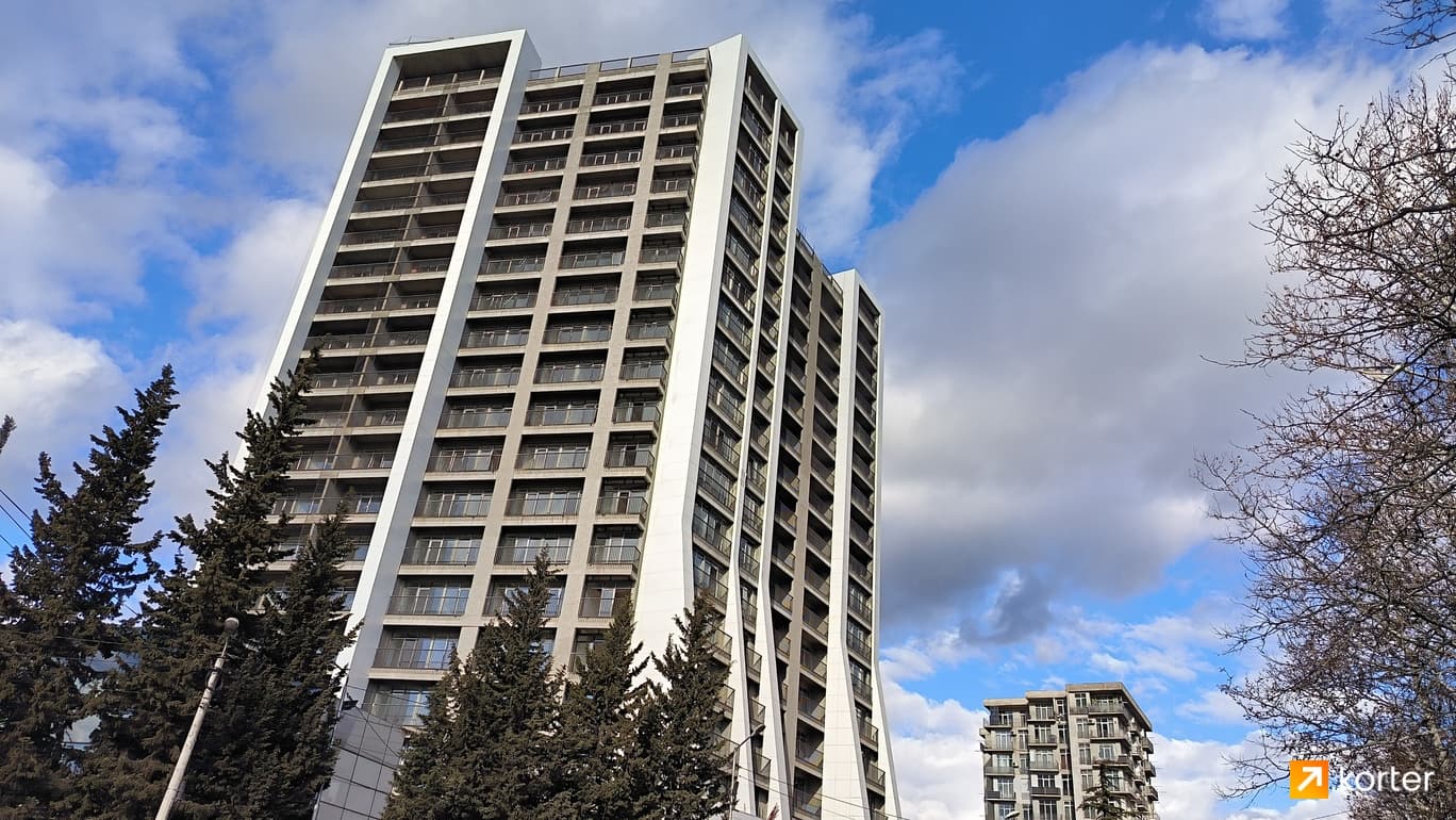 Terrassa Green Tower thumbnail 3