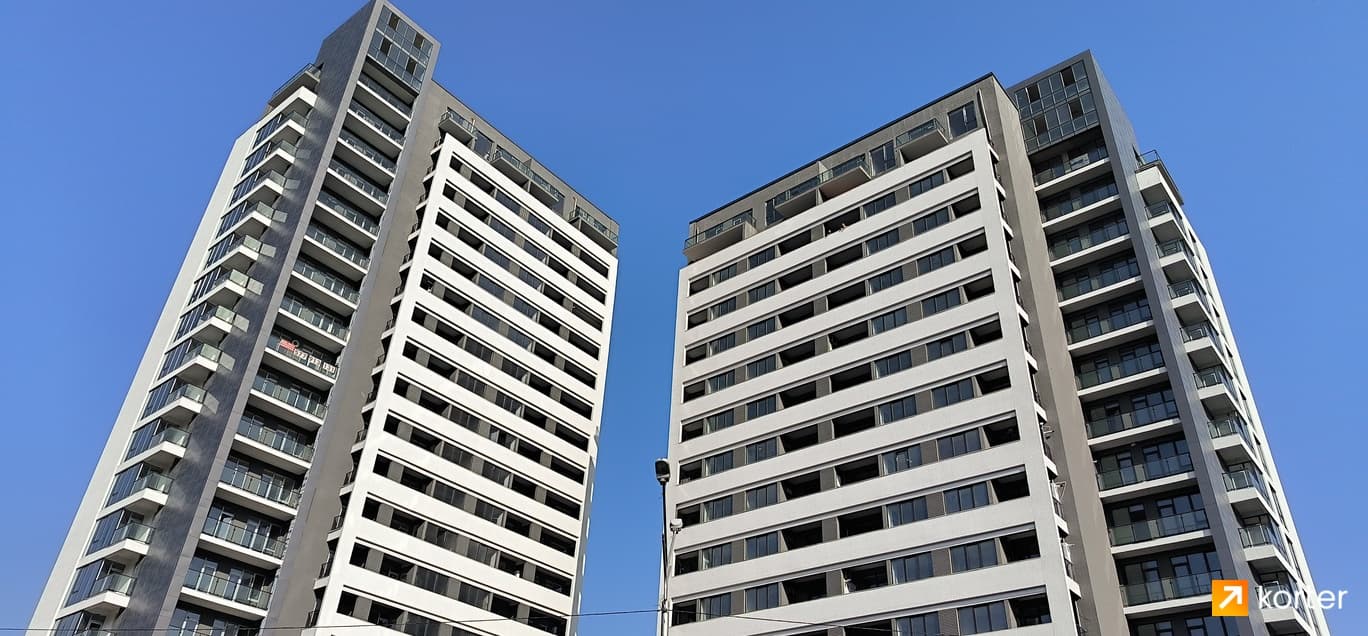 Twin Towers Residence thumbnail 3