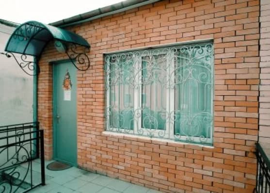 Short term rent 5-room apartment in Kutaisi