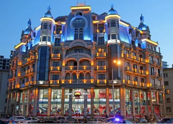 Urgently For rent 3-room apartment in Batumi