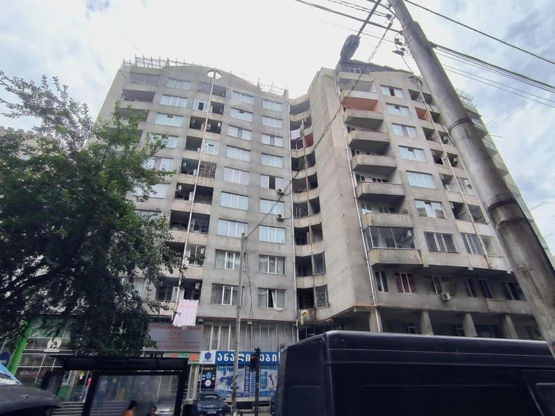 Viktor Dolidze St, 46
