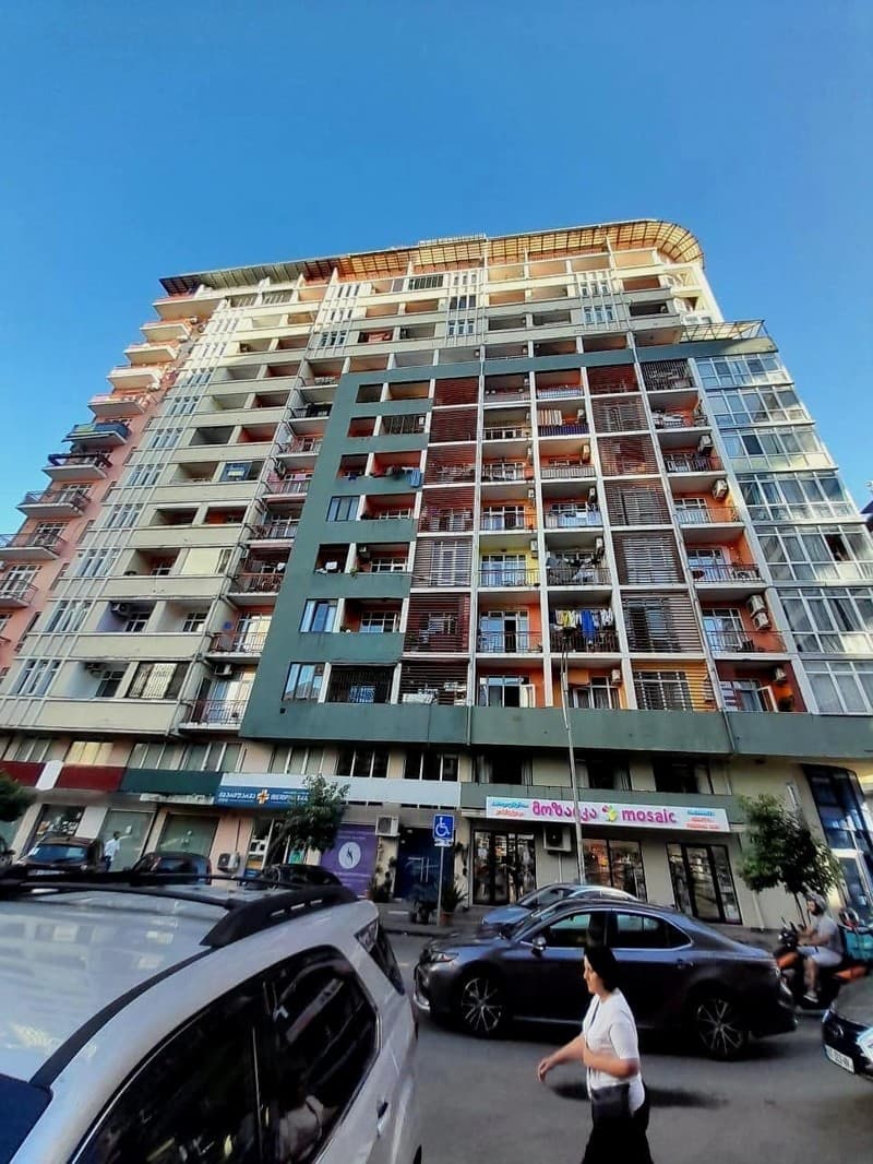 Parnavaz Mepe St, 135